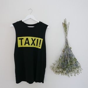 Taxi Tee
